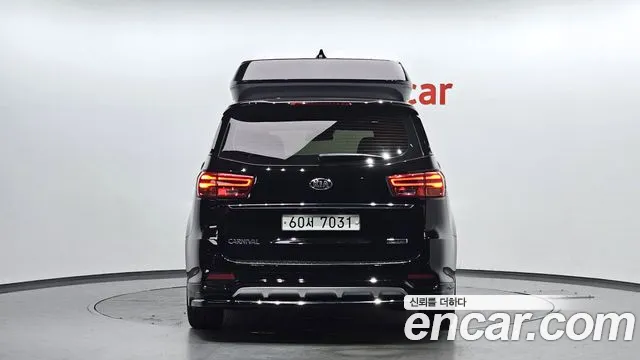 Kia The New Carnival 2019 Черный из Кореи, фото 5