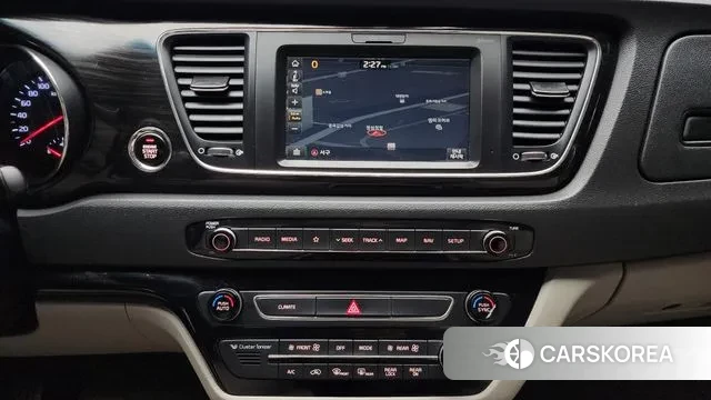 Kia The New Carnival 2019 Белый из Кореи, фото 5