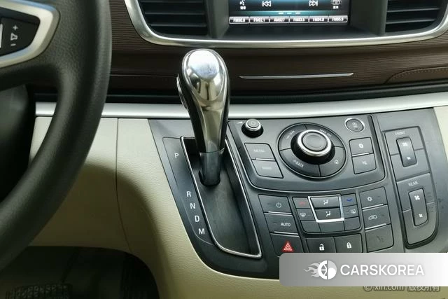 Buick GL8 2019 Желтый из Китая, фото 5