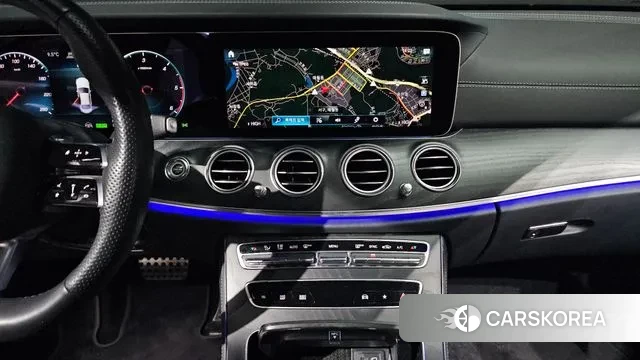 Mercedes-Benz E-Class W213 2023 Белый из Кореи, фото 5