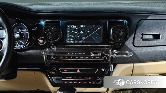 Kia The New Carnival 2018 Белый из Кореи, фото 5