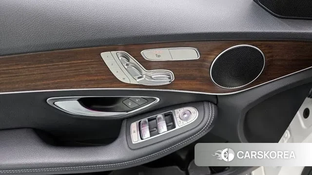 Mercedes-Benz C-Class W205 2019 Белый из Кореи, фото 5