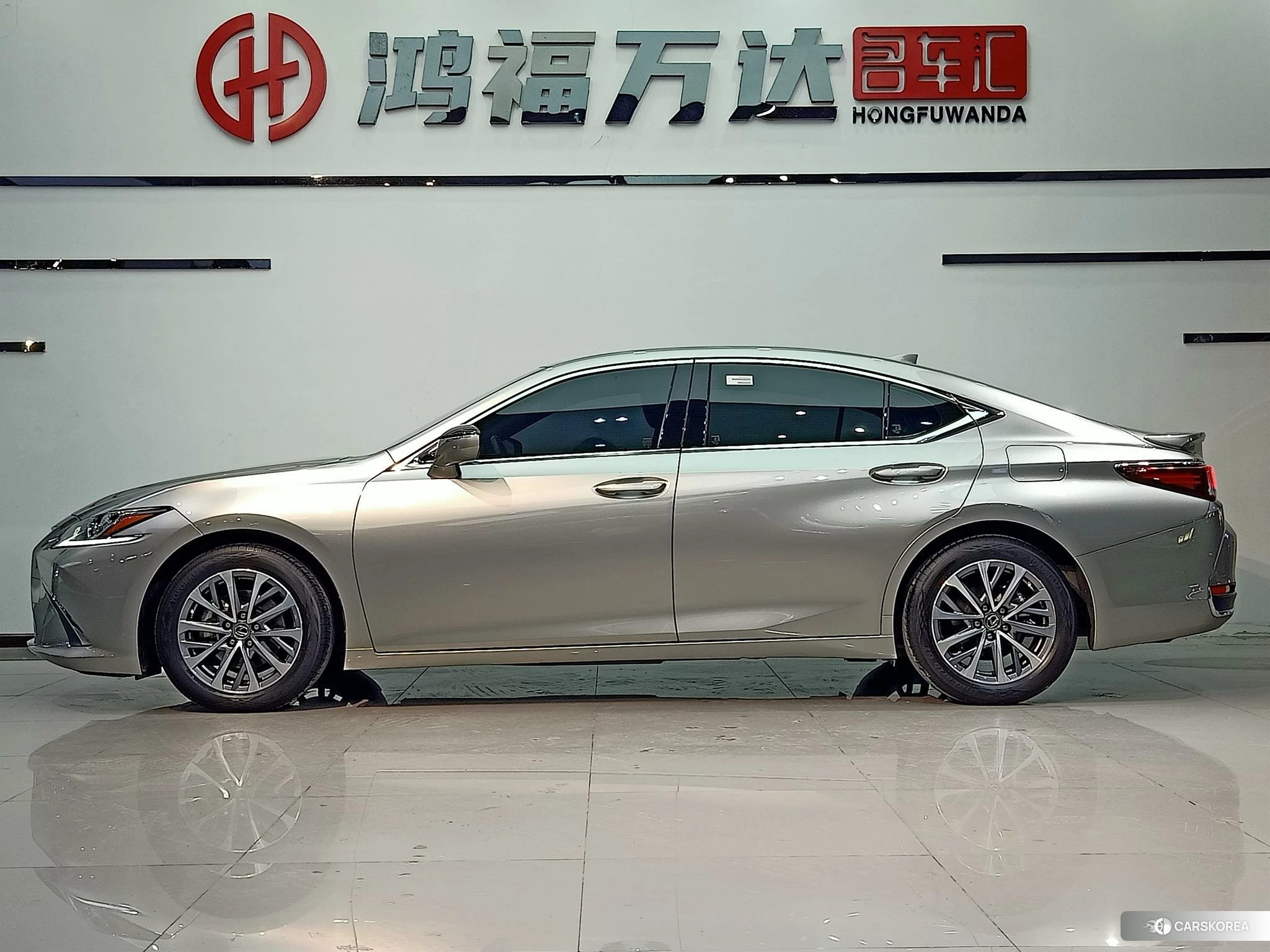 Lexus ES 2022 Шампань из Китая, фото 5