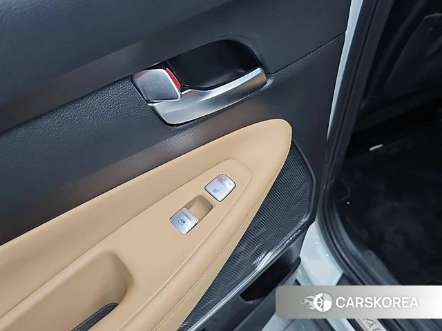 Hyundai The New Santa Fe 2023 Белый из Кореи, фото 5
