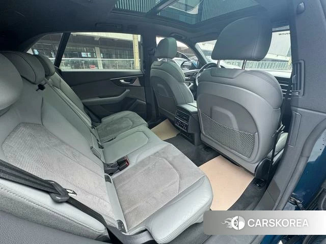 Audi Q8 2021 Синий из Китая, фото 5
