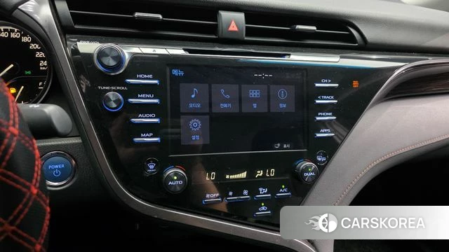 Toyota Camry (XV70) 2019 Серебристо-серый из Кореи, фото 5