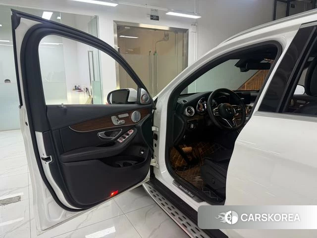 Mercedes-Benz GLC 2021 Белый из Китая, фото 5