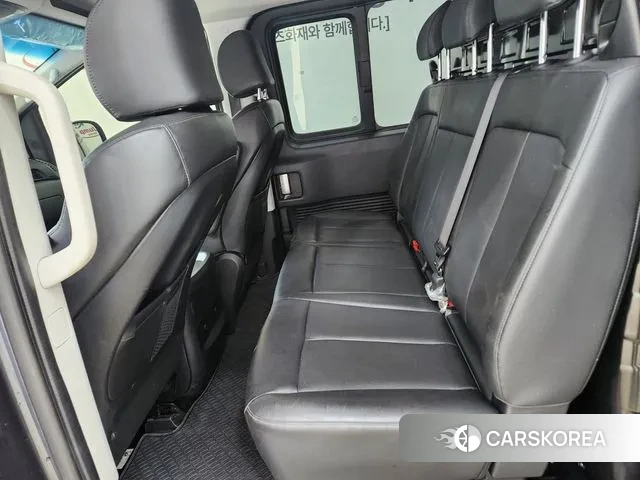 Hyundai Staria 2022 Серый из Кореи, фото 5