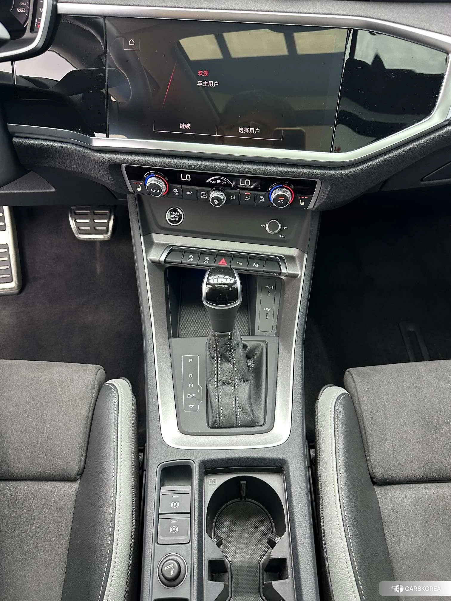 Audi Q3 2022 Темно-серый из Китая, фото 5