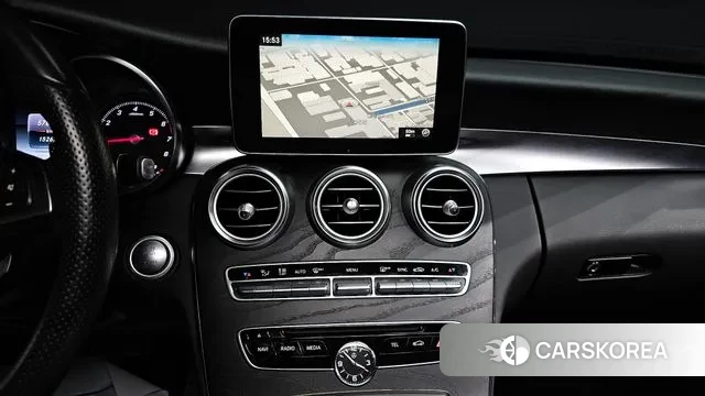 Mercedes-Benz C-Class W205 2018 Белый из Кореи, фото 5