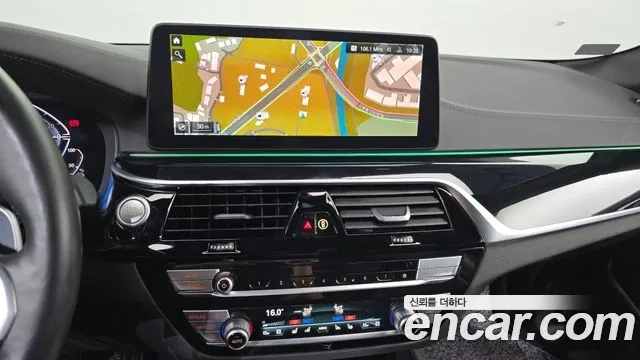 BMW 5 Series (G30) 2022 Белый из Кореи, фото 5