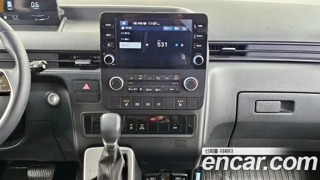 Hyundai Staria 2022 Желтый из Кореи, фото 5