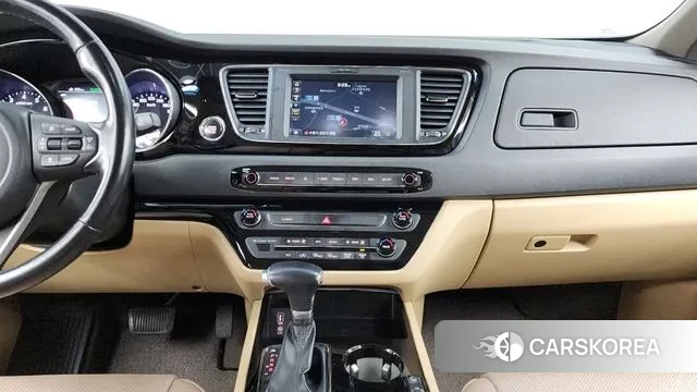 Kia The New Carnival 2018 Белый из Кореи, фото 5