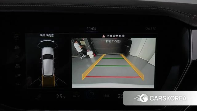 Volkswagen Touareg 3rd generation 2021 Белый из Кореи, фото 5