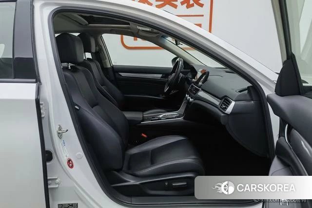 Honda Accord 2021 Белый из Китая, фото 5