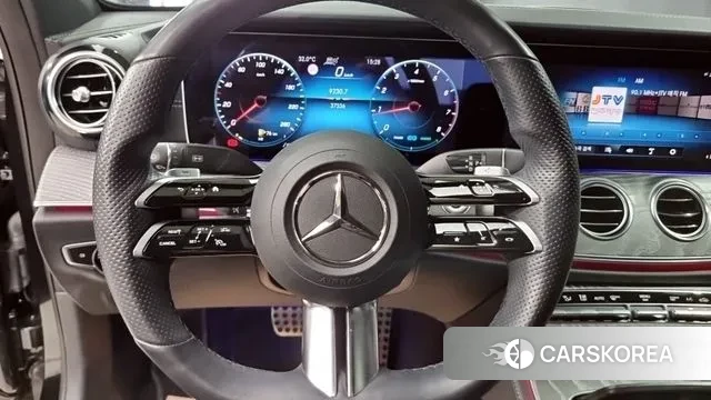 Mercedes-Benz E-Class W213 2021 Черный из Кореи, фото 5