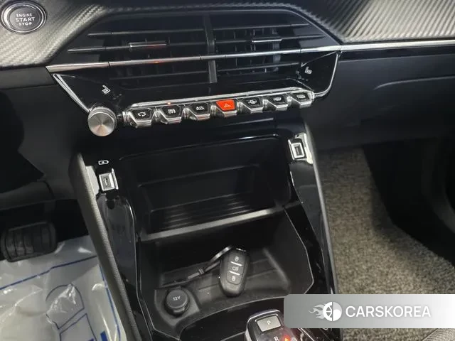 Peugeot 2008 Second generation 2022 Белый из Кореи, фото 5