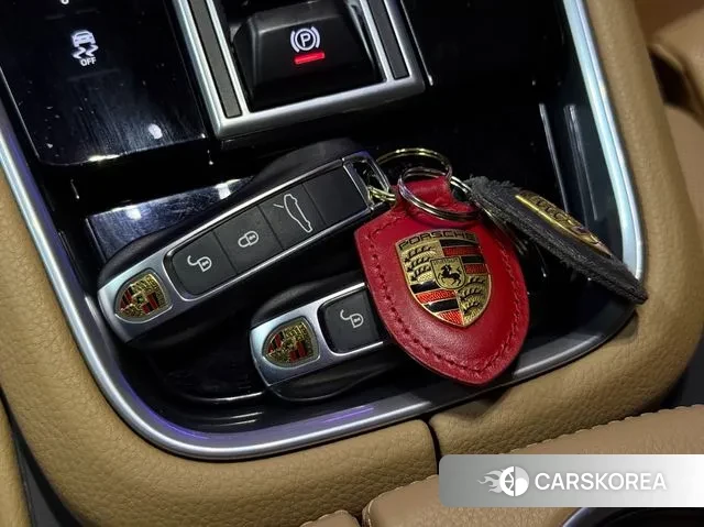 Porsche Panamera (971) 2018 Серый из Кореи, фото 5