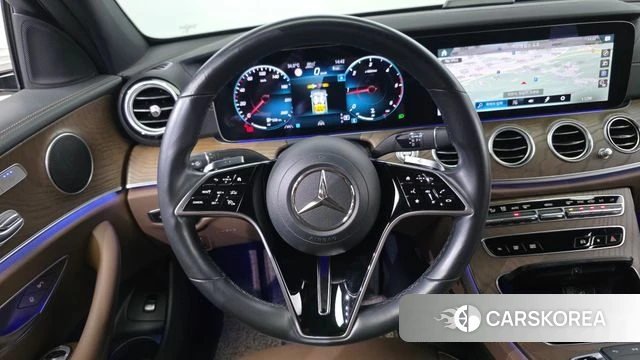 Mercedes-Benz E-Class W213 2021 Белый из Кореи, фото 5