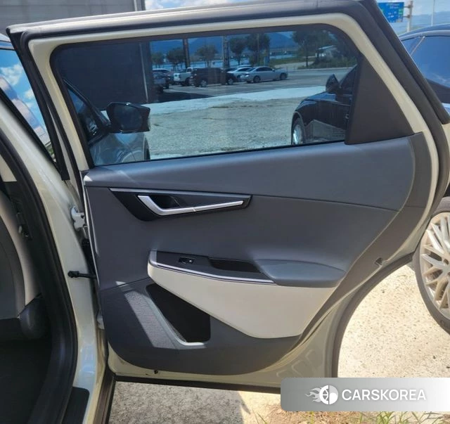 Kia EV6 2023 Жемчужный цвет из Кореи, фото 5