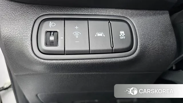 Hyundai Venue 2019 Белый из Кореи, фото 5