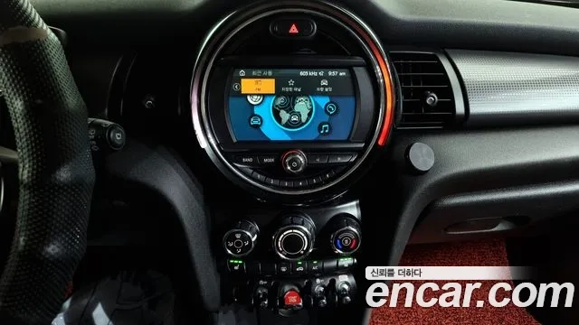 Mini Cooper 2018 Жемчужный цвет из Кореи, фото 5