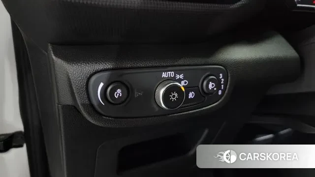 Chevrolet (GM Daewoo) Trailblazer 2021 Белый из Кореи, фото 5