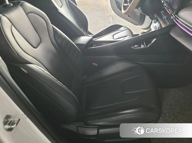 Hyundai Avante (CN7) 2021 Белый из Кореи, фото 5
