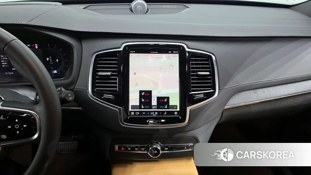 Volvo XC90 second Generation 2023 Белый из Кореи, фото 5