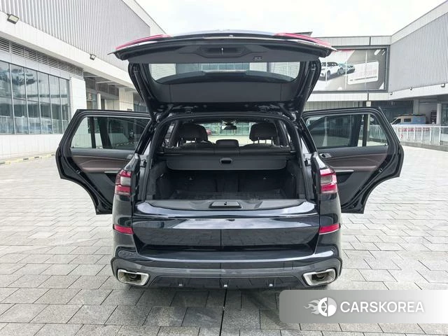 BMW X5 2023 Черный из Китая, фото 5