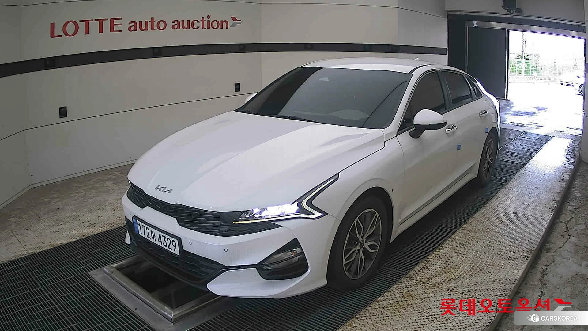 Kia K5 2022 Snow White Pearl (optional) из Кореи, фото 5