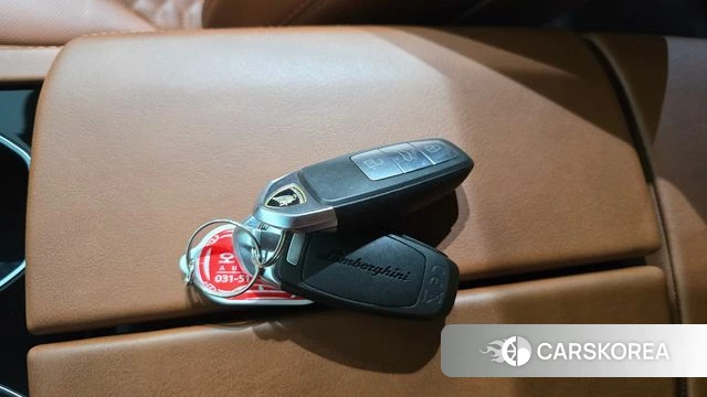 Lamborghini Urus 2020 Серый из Кореи, фото 5