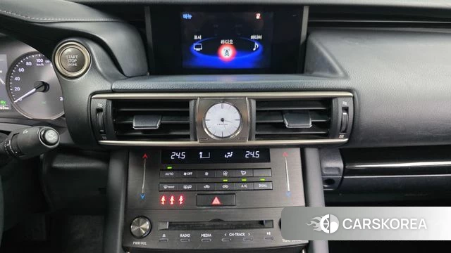 Lexus New IS300 2019 Серый из Кореи, фото 5