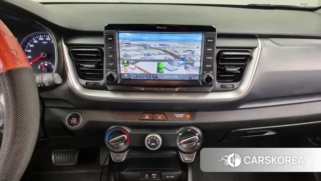 Kia Stonic 2018 Серый из Кореи, фото 5