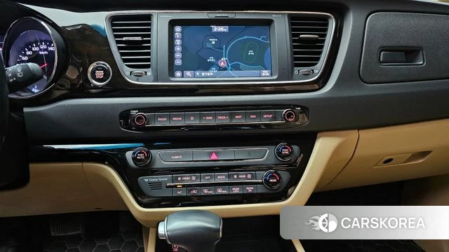 Kia The New Carnival 2018 Белый из Кореи, фото 5