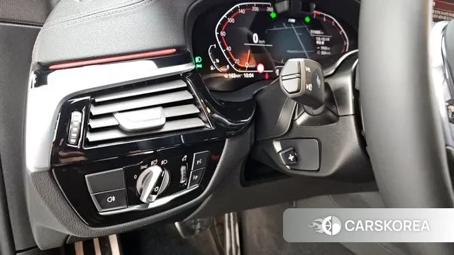 BMW 6 Series GT (G32) 2024 Белый из Кореи, фото 5