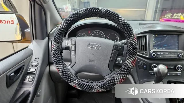 Hyundai The New Grand Starex 2018 Желтый из Кореи, фото 5