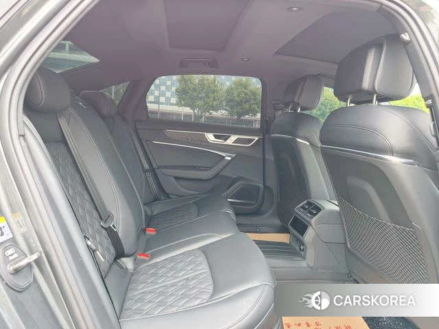 Audi A6L 2025 Темно-серый из Китая, фото 5