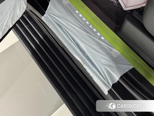 Cadillac Escalade 5th Generation 2025 Черный из Кореи, фото 5