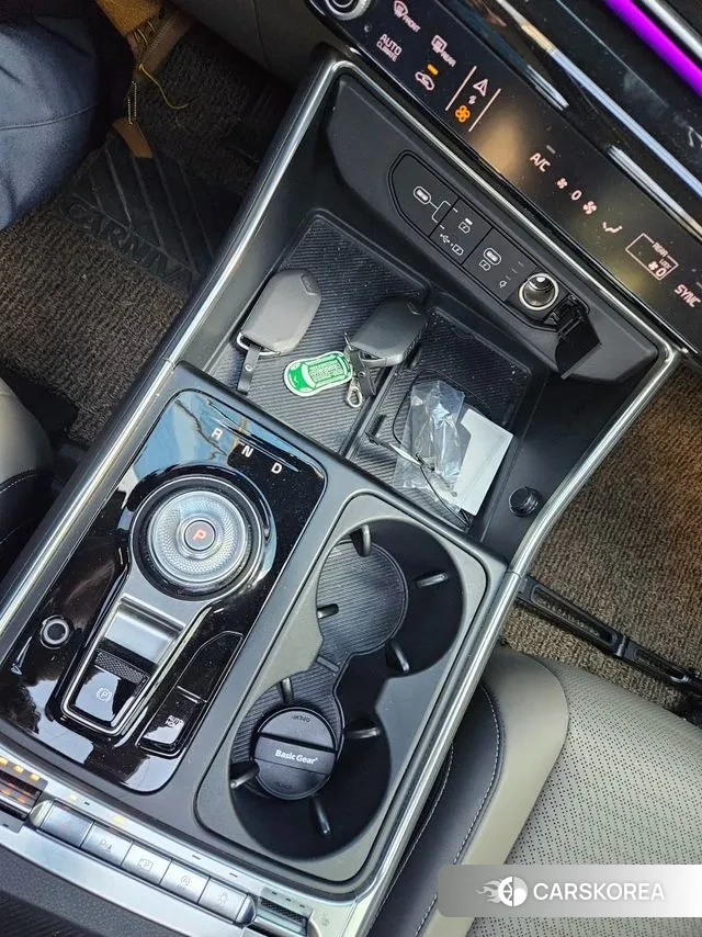 Kia The New Carnival 4th Generation 2024 Черный из Кореи, фото 5