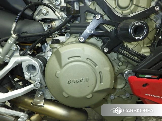 Проданный Ducati STREETFIGHTER V4 S 2020 из Японии, фото 3
