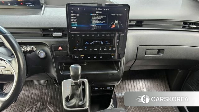 Hyundai Staria 2021 Белый из Кореи, фото 5