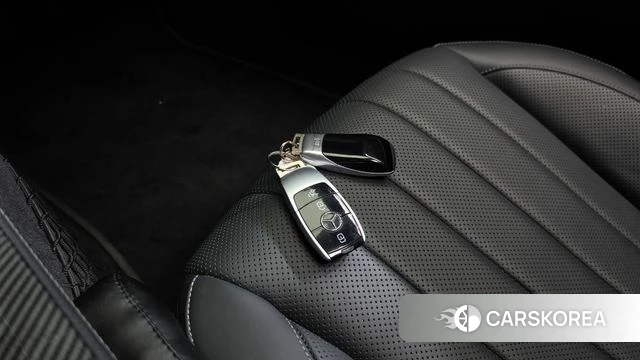 Mercedes-Benz E-Class W213 2019 Белый из Кореи, фото 5