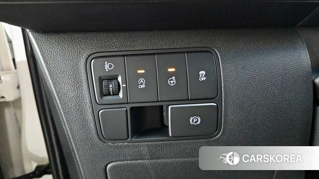 Hyundai Staria 2022 Белый из Кореи, фото 5