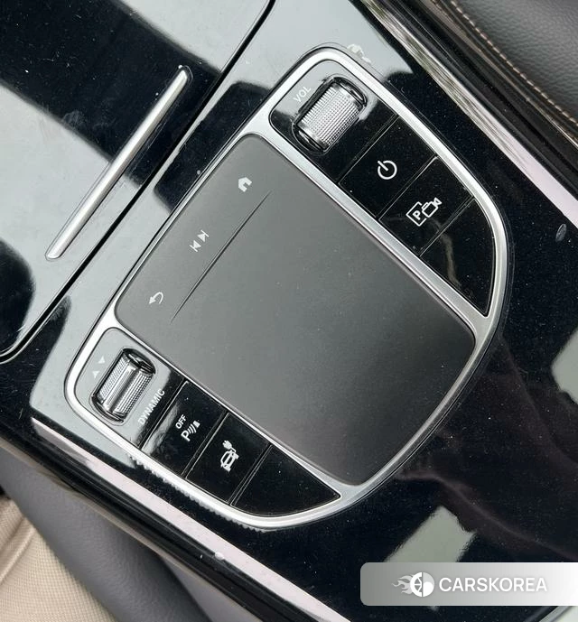 Mercedes-Benz EQC 2023 Белый из Китая, фото 5