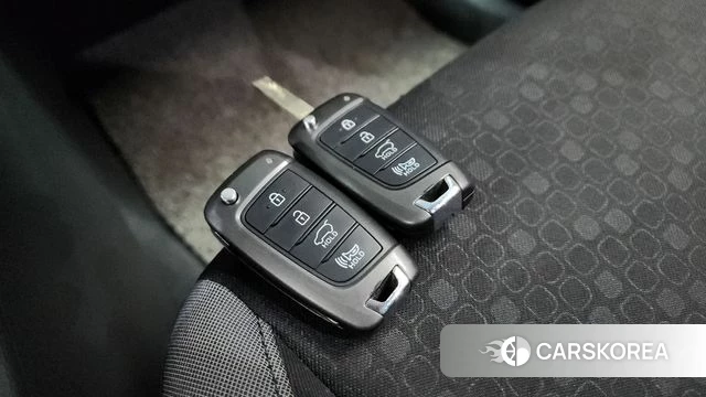 Hyundai Kona 2019 Серый из Кореи, фото 5