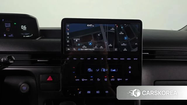 Hyundai Staria 2022 Белый из Кореи, фото 5