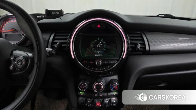 Mini Cooper 2018 Жемчужный цвет из Кореи, фото 5