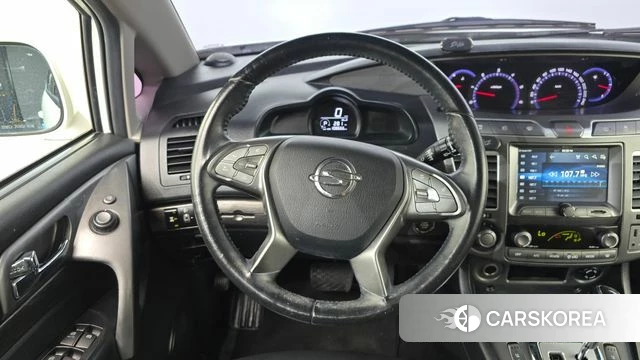 Ssangyong Korando Turismo 2018 Белый из Кореи, фото 5