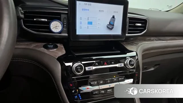 Ford Explorer 6th Generation 2022 Белый из Кореи, фото 5